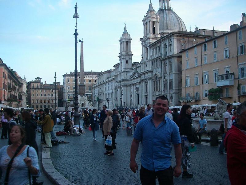 piazza-navona.JPG - A very popular Piazza that we saw numerous times.  Many artists and street performers congregrate here.